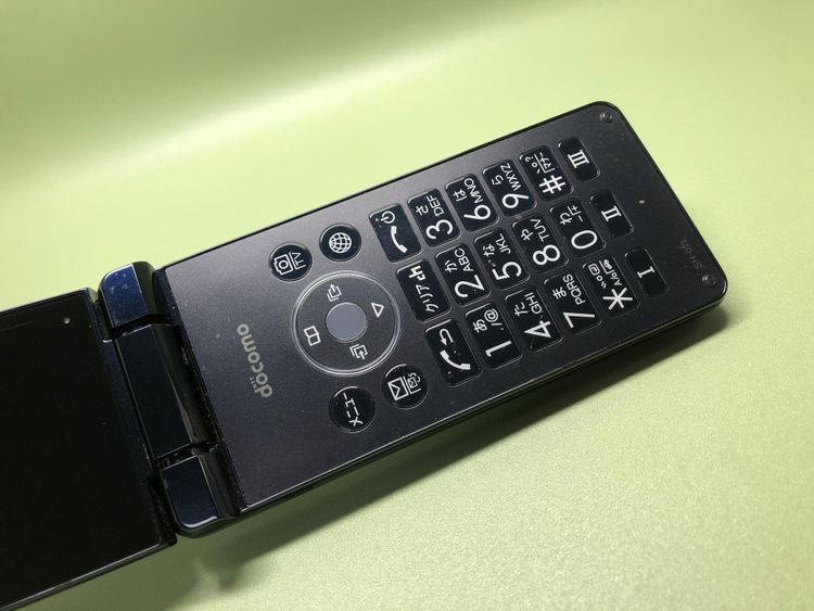 ��Sim�ե꡼��AQUOS �������� SH-02L���֥�å��ڽ���AC�����ץ����դ���