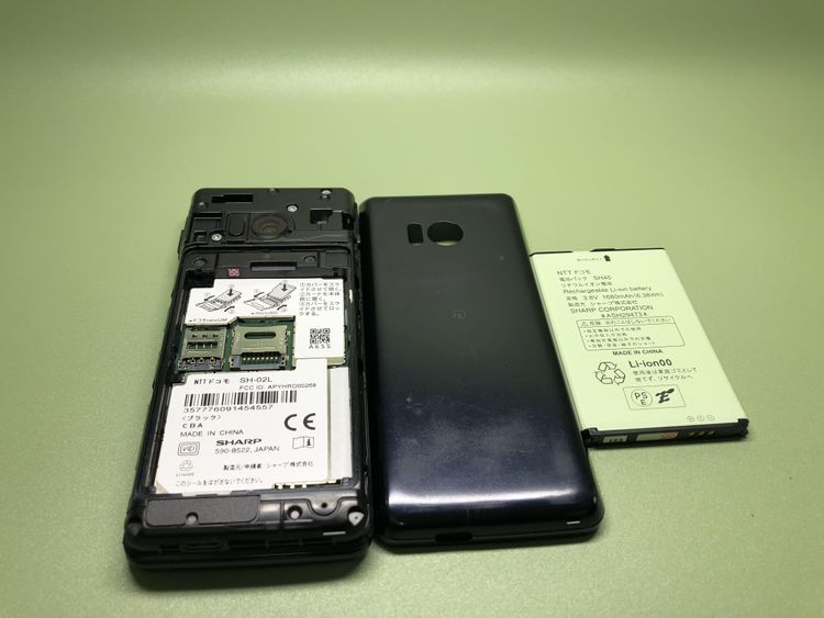 ��Sim�ե꡼��AQUOS �������� SH-02L���֥�å��ڽ���AC�����ץ����դ���