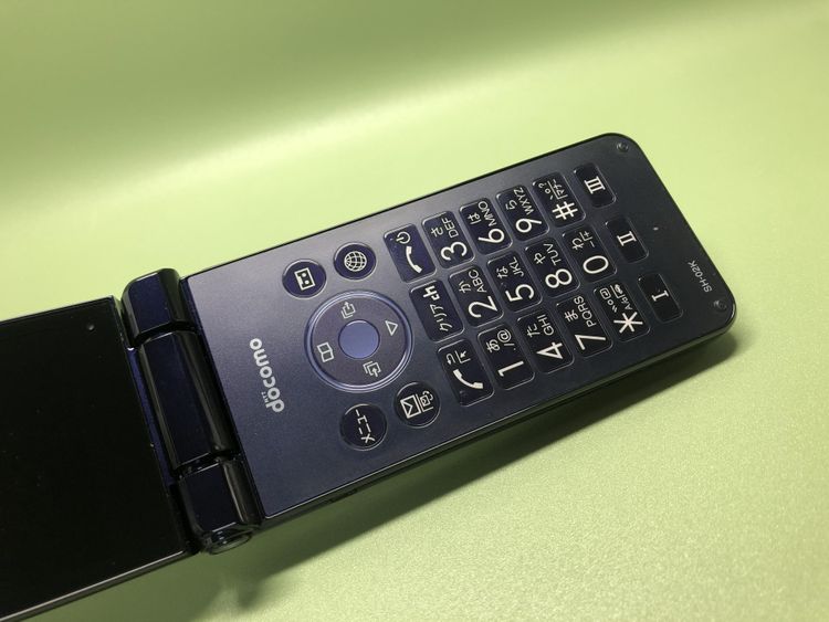 ��Sim���å�����Ѥߡ�SH-02K �����쥹�������� 4G LTE�ڽ���AC�����ץ����դ���