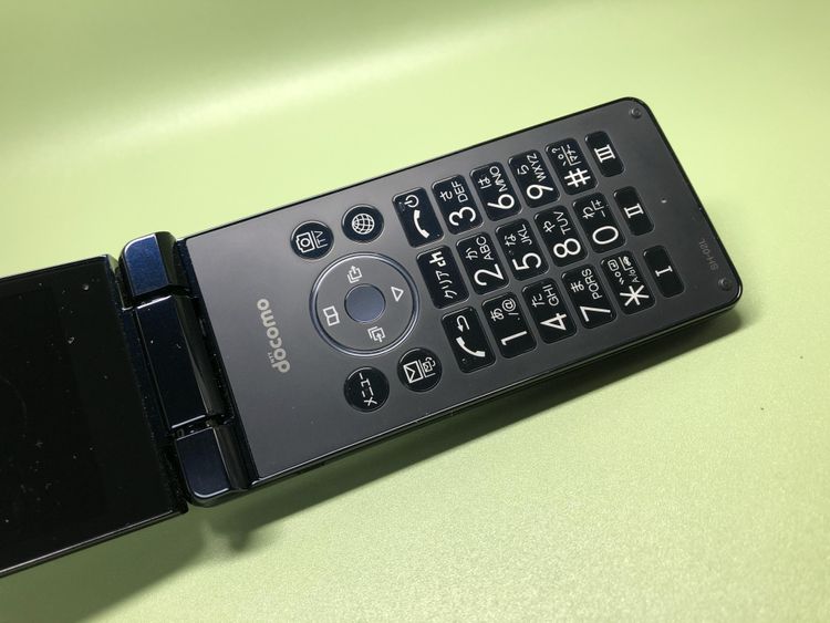 ��Sim�ե꡼��AQUOS �������� SH-02L���֥�å��ڽ���AC�����ץ����դ���