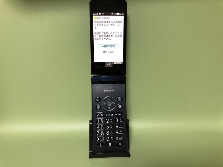 ��Sim�ե꡼��AQUOS �������� SH-02L���֥�å��ڽ���AC�����ץ����դ���