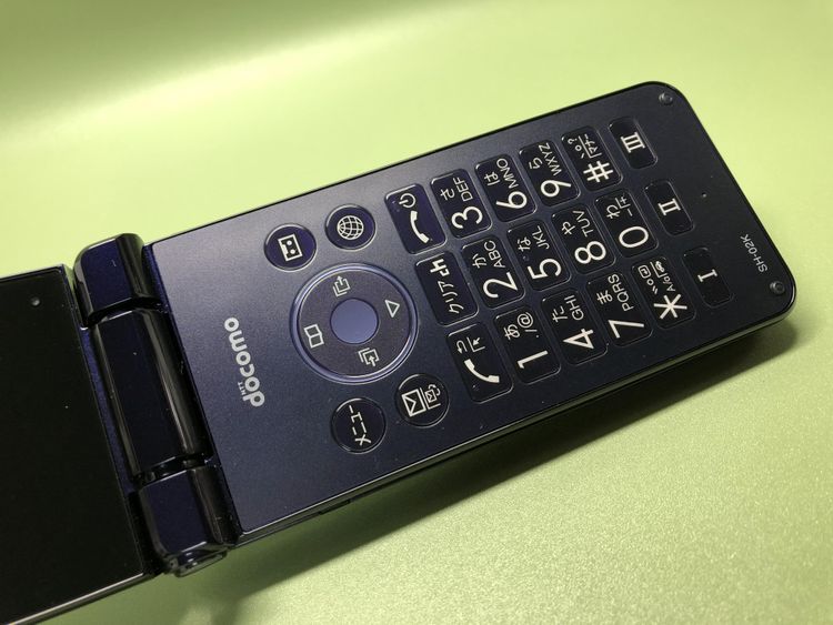 ��Sim���å�����Ѥߡ�SH-02K �����쥹�������� 4G LTE�ڽ���AC�����ץ����դ���