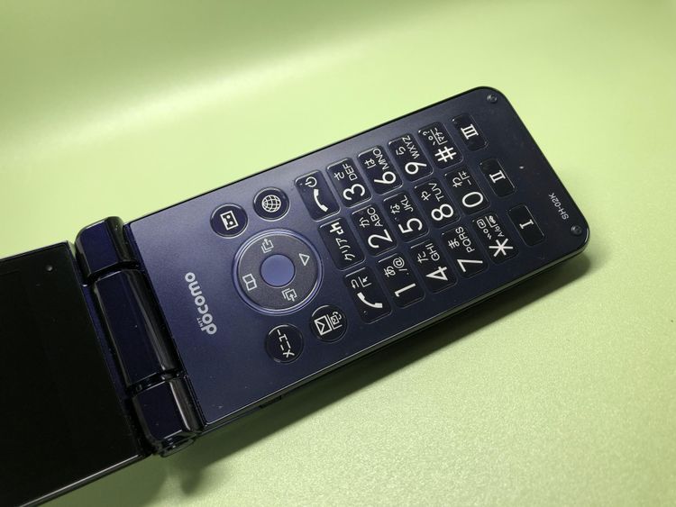 ��Sim���å�����Ѥߡ�SH-02K �����쥹�������� 4G LTE�ڽ���AC�����ץ����դ���