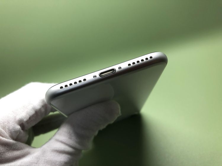 Simե꡼AU iPhone SE 2 64GB Хåƥ꡼93