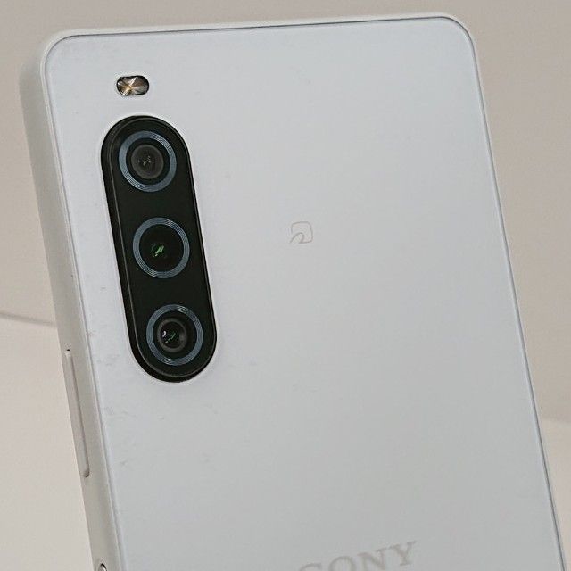 Xperia 10 V SO-52D �ɥ��� �ۥ磻�� c22544