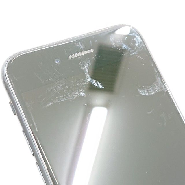 iPhoneSE ��2���� 64GB au �֥�å� c21067