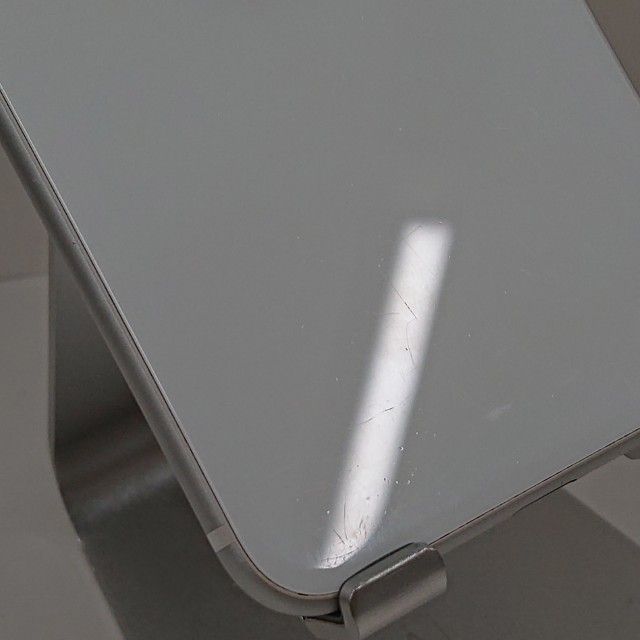 iPhoneSE ��2���� 64GB �ɥ��� �ۥ磻�� c20934