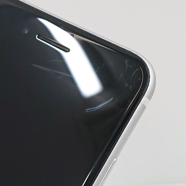 iPhoneSE ��2���� 64GB �ɥ��� �ۥ磻�� c18650