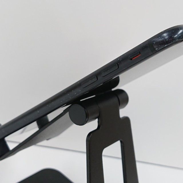 iPhoneSE ��2���� 64GB �ɥ��� �֥�å� c17367