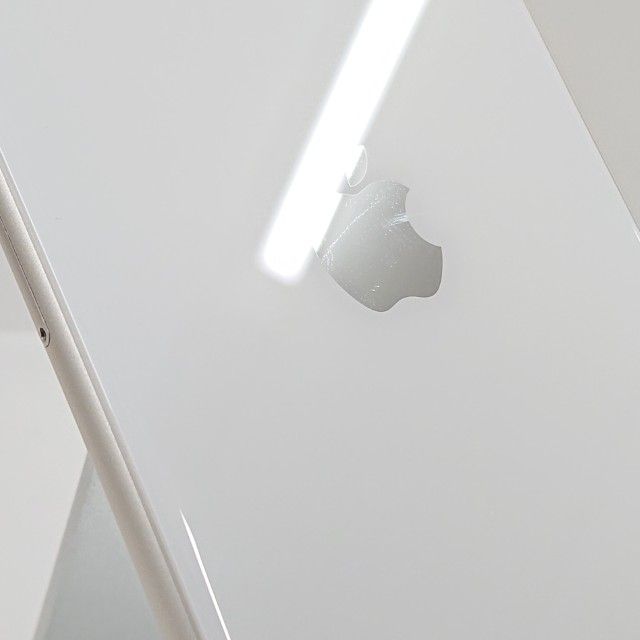 iPhoneSE ��3���� 64GB �ɥ��� �������饤�� c23264