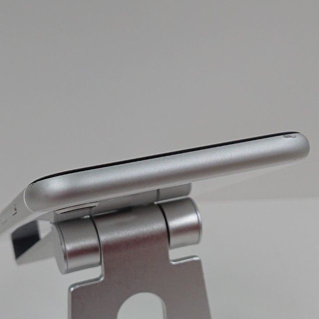 iPhoneSE ��2���� 64GB au �ۥ磻�� c16291