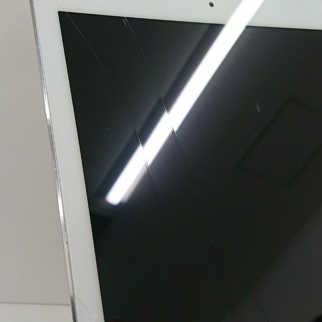 �ڥ������ iPad Air Wi-Fi+Cellular 16GB SIM�ե꡼ c18601