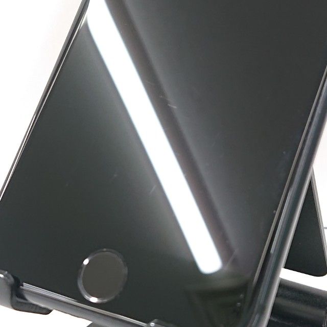 iPhoneSE ��2���� 64GB au �֥�å� c16581