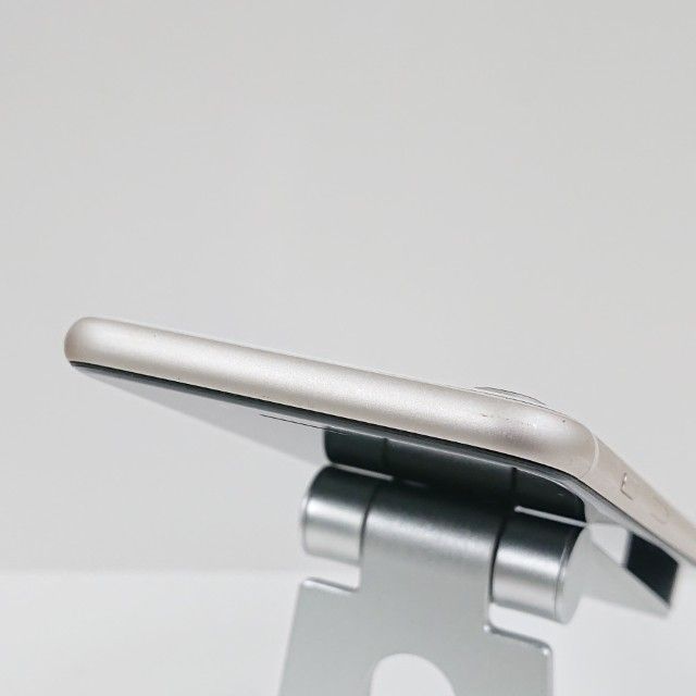 iPhoneSE ��3���� 128GB au �������饤�� c18258