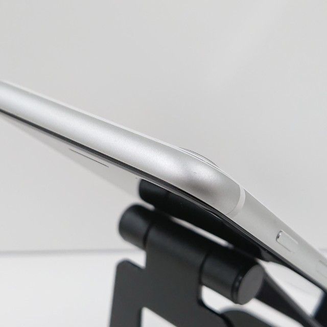 iPhoneSE ��2���� 64GB �ɥ��� �ۥ磻�� c16499