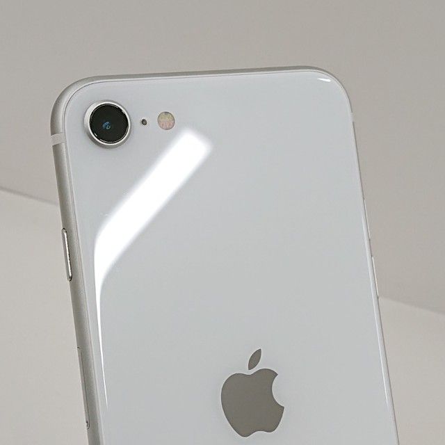 iPhoneSE ��2���� 64GB �ɥ��� �ۥ磻�� c22816