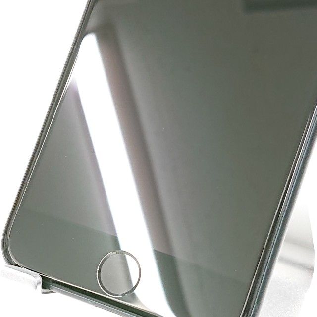 iPhoneSE ��3���� 64GB au �ߥåɥʥ��� c18189