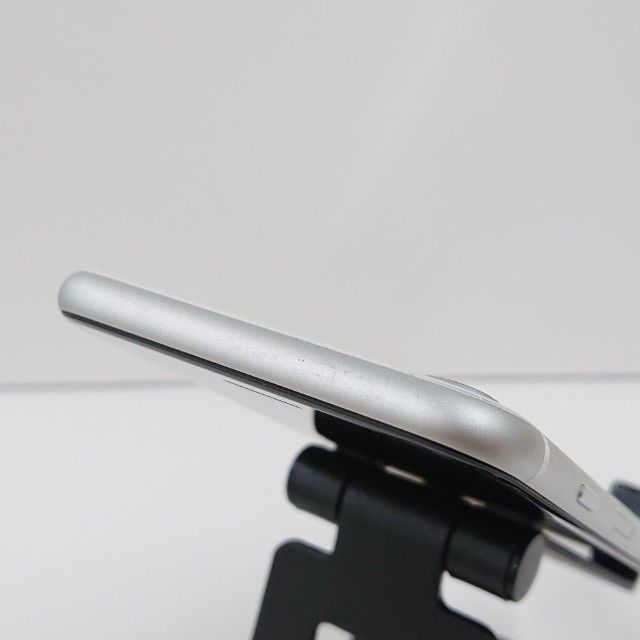 iPhoneSE ��2���� 64GB �ɥ��� �ۥ磻�� c17372