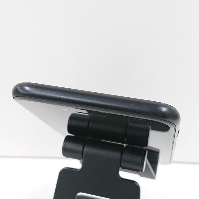 iPhoneSE ��2���� 64GB au �֥�å� c16577