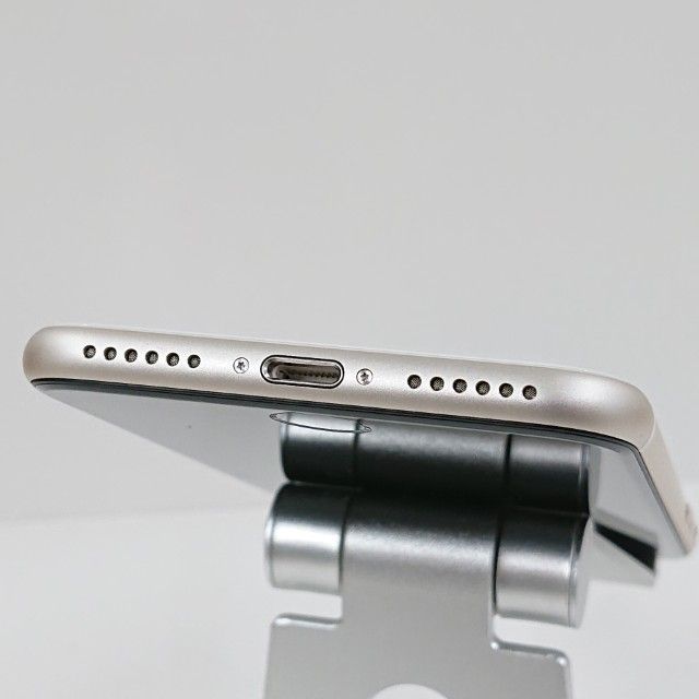 iPhoneSE ��3���� 64GB au �������饤�� c18206