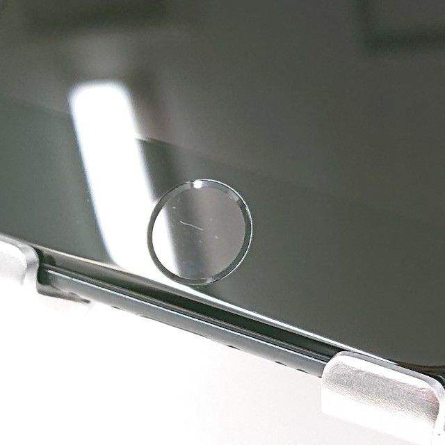 iPhoneSE ��3���� 64GB au �ߥåɥʥ��� c18187