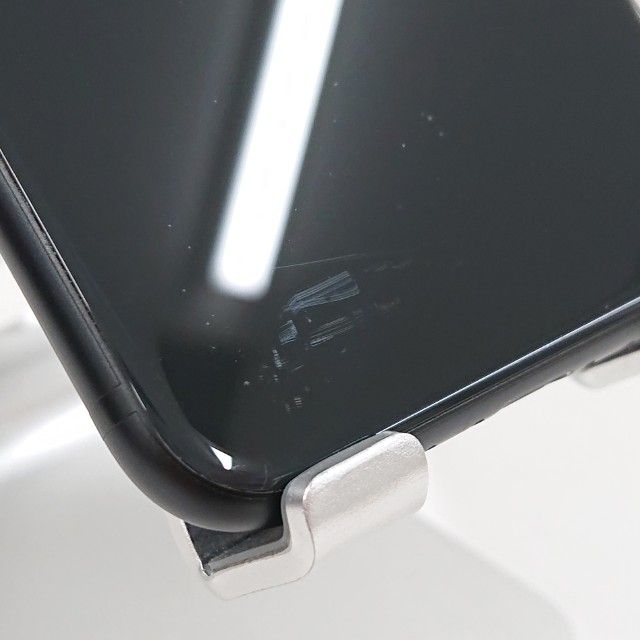 iPhoneSE ��2���� 64GB �ɥ��� �֥�å� c20009