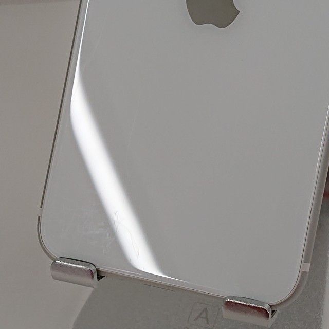 iPhoneSE ��2���� 64GB �ɥ��� �ۥ磻�� c16082