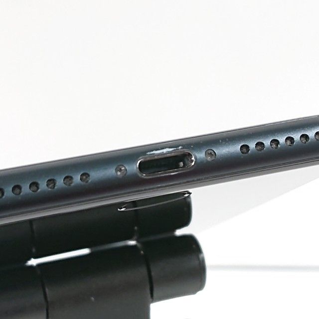 iPhoneSE ��3���� 64GB au �ߥåɥʥ��� c16791