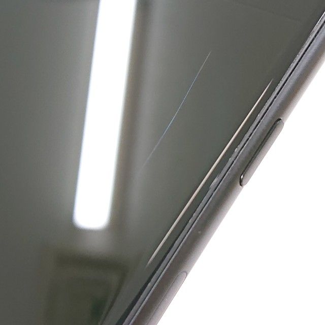 iPhoneSE ��2���� 64GB au �֥�å� c22180