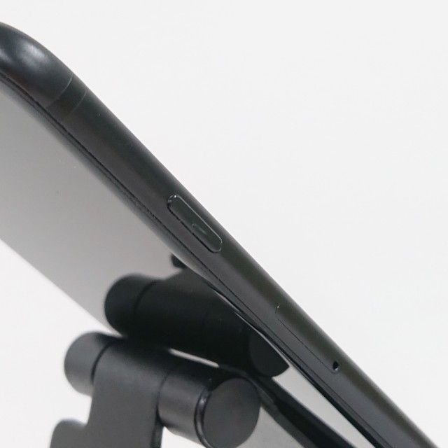 iPhone7 32GB au �֥�å� c18928