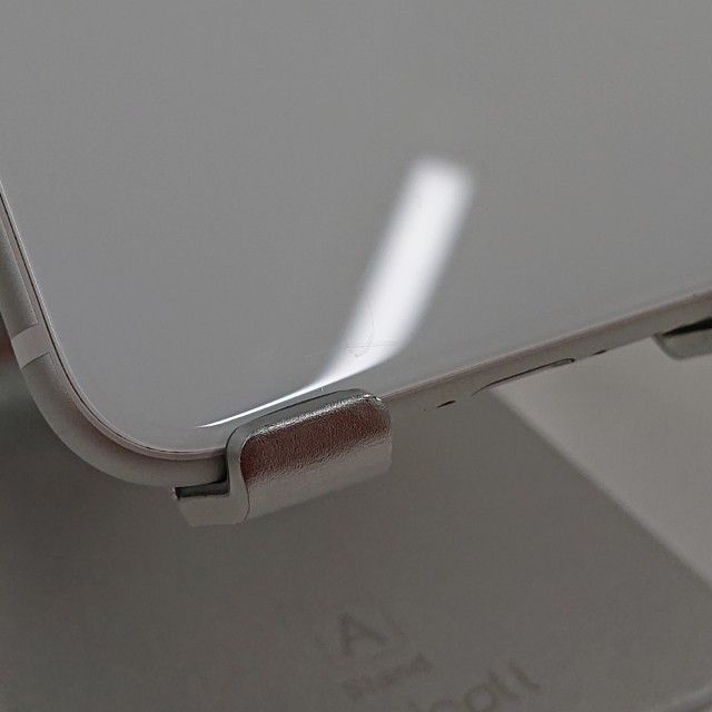 iPhoneSE ��2���� 64GB �ɥ��� �ۥ磻�� c16590