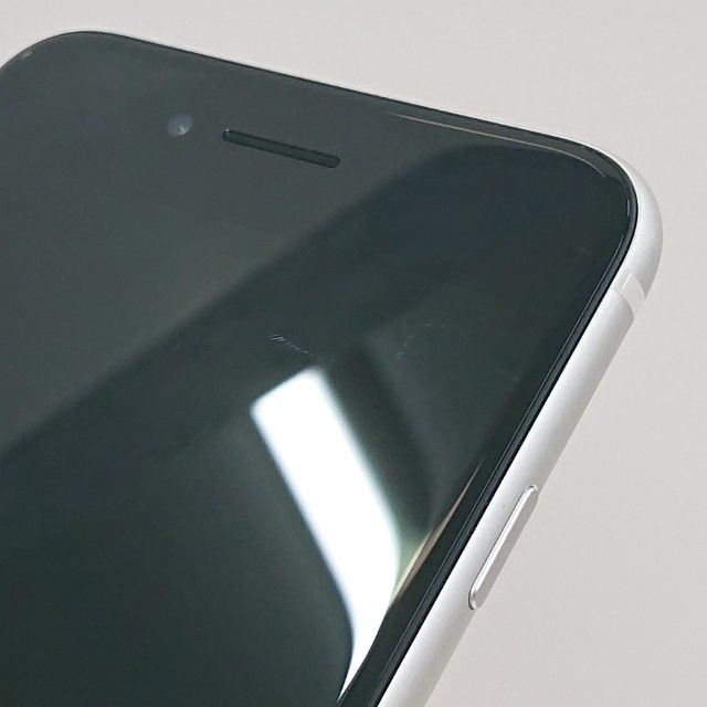 iPhoneSE ��2���� 64GB au �ۥ磻�� c19172