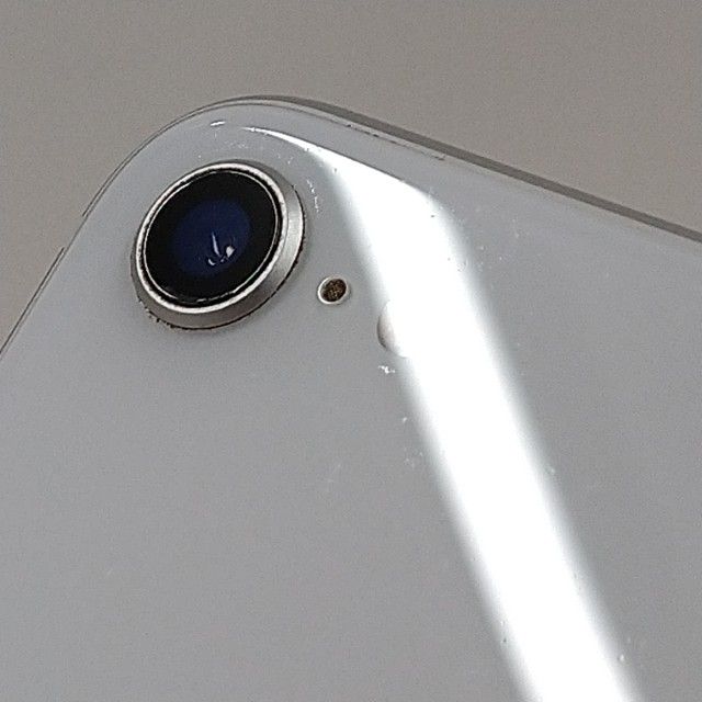 iPhoneSE ��2���� 64GB �ɥ��� �ۥ磻�� c22856