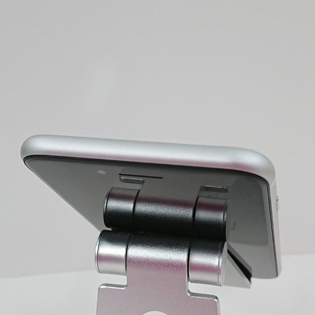 iPhoneSE ��2���� 64GB �ɥ��� �ۥ磻�� c16364