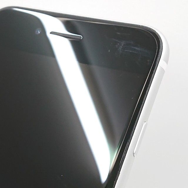 iPhoneSE ��2���� 64GB �ɥ��� �ۥ磻�� c16491