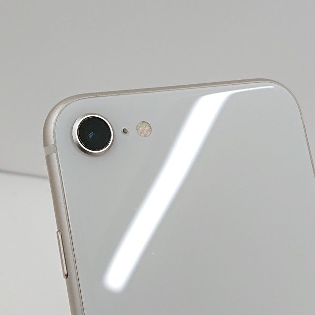 iPhoneSE ��3���� 64GB �ɥ��� �������饤�� c23252