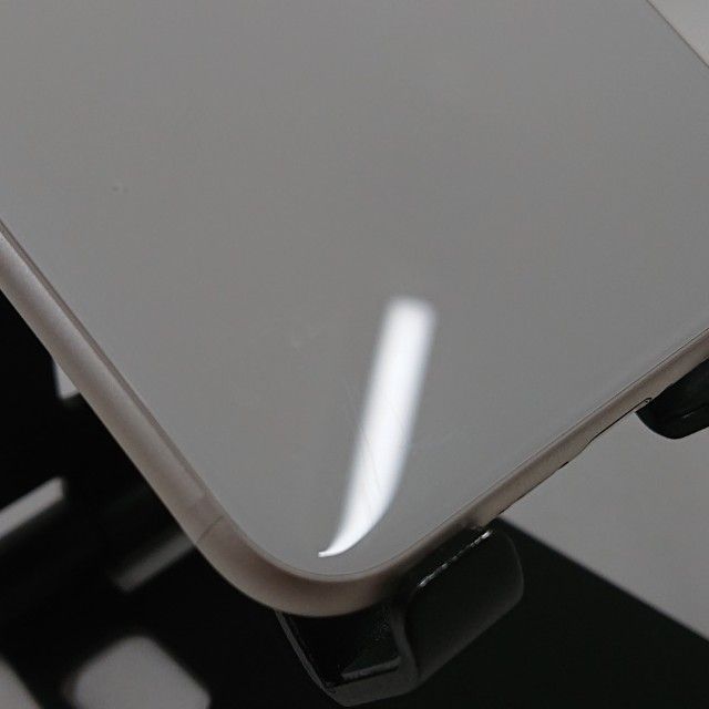 iPhoneSE ��3���� 64GB au �������饤�� c23016