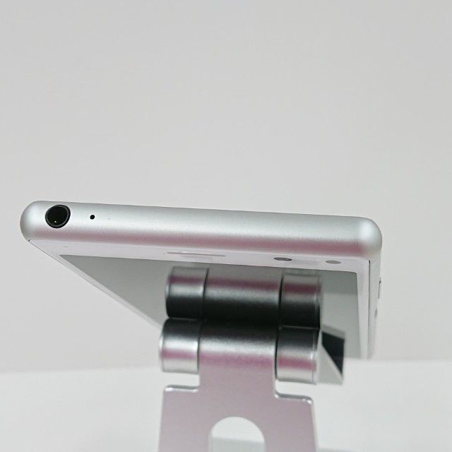 Xperia 8 SOV42 au �ۥ磻�� c17175