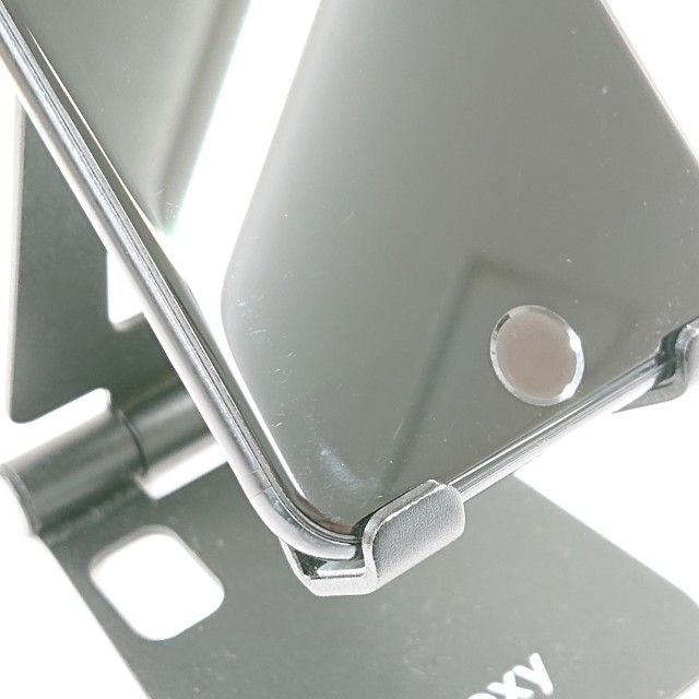 iPhoneSE ��2���� 64GB au �֥�å� c18886