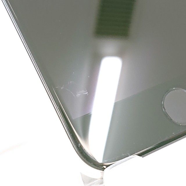 iPhoneSE ��3���� 64GB �ɥ��� �������饤�� c22753