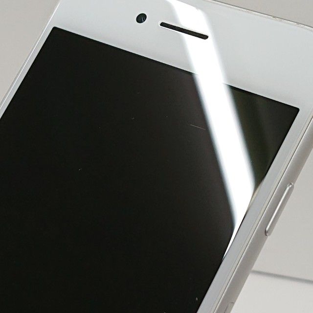 iPhone7 32GB �ɥ��� ����С� c17620