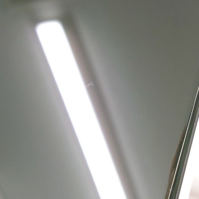 iPhoneSE ��2���� 64GB �ɥ��� �ۥ磻�� c16084