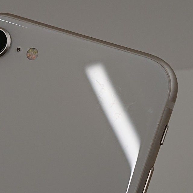 iPhoneSE ��3���� 64GB SoftBank �������饤�� c16379