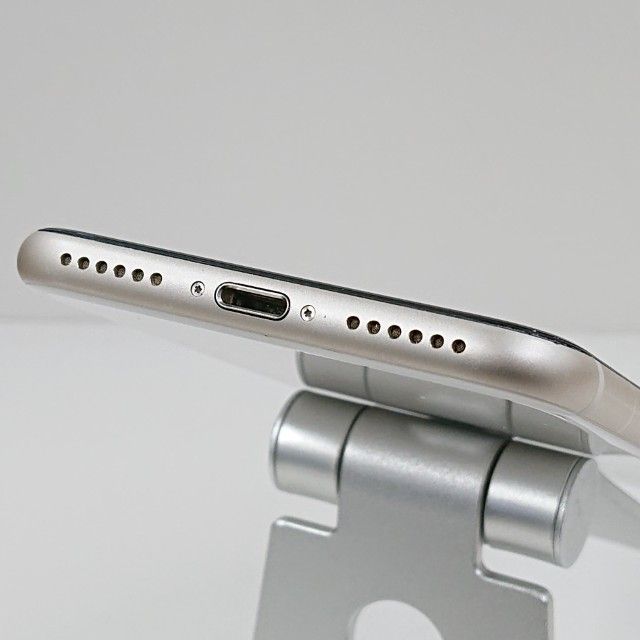 iPhoneSE ��3���� 128GB SIM�ե꡼ �������饤�� c19686