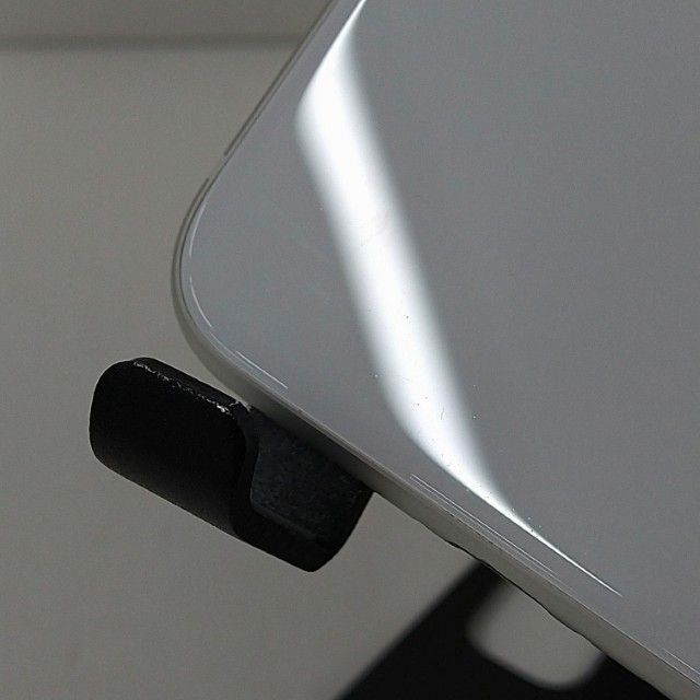 iPhoneSE ��2���� 64GB �ɥ��� �ۥ磻�� c22855