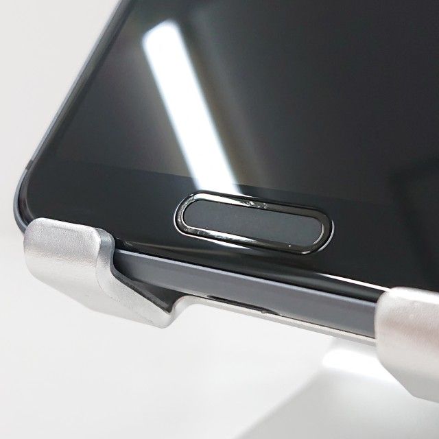 AQUOS sense3 SHV45 au �֥�å� c20616