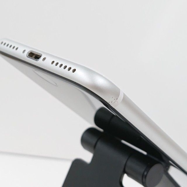 iPhoneSE ��2���� 64GB �ɥ��� �ۥ磻�� c17370