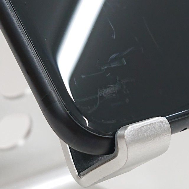 iPhoneSE ��2���� 64GB �ɥ��� �֥�å� c19011