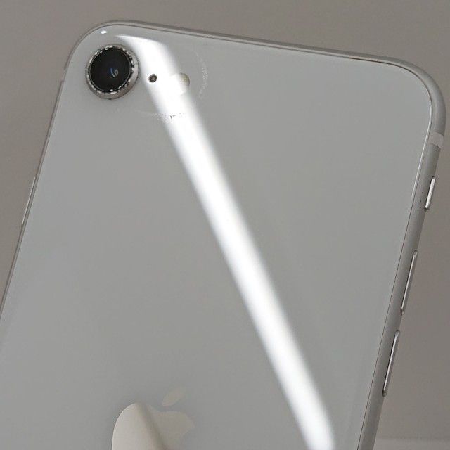 iPhoneSE ��2���� 64GB �ɥ��� �ۥ磻�� c21701
