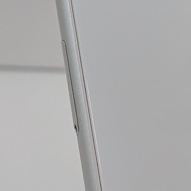 iPhoneSE ��2���� 64GB �ɥ��� �ۥ磻�� c19217